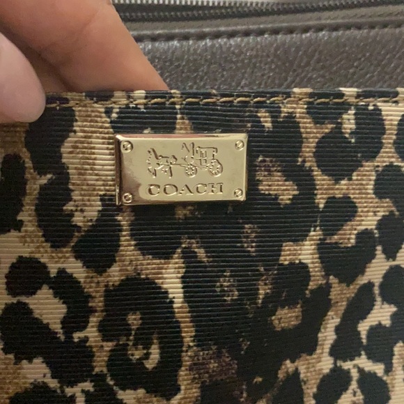 Cheetah print coach bag size small - Picture 4 of 8